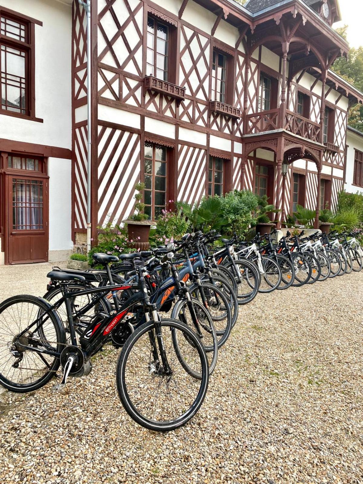 Château De La Bûcherie Saint-Cyr-en-Arthies Exterior foto